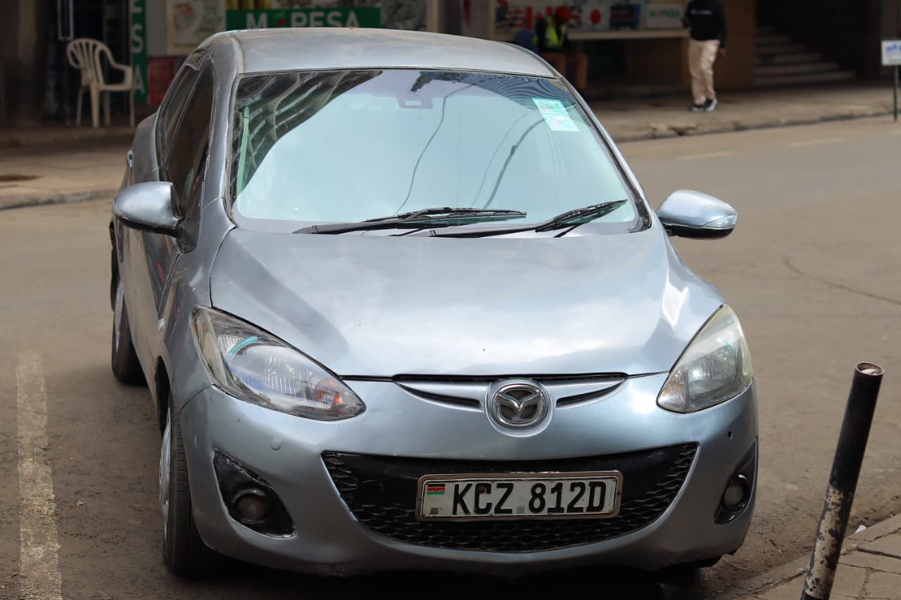 mazda-demio-2013