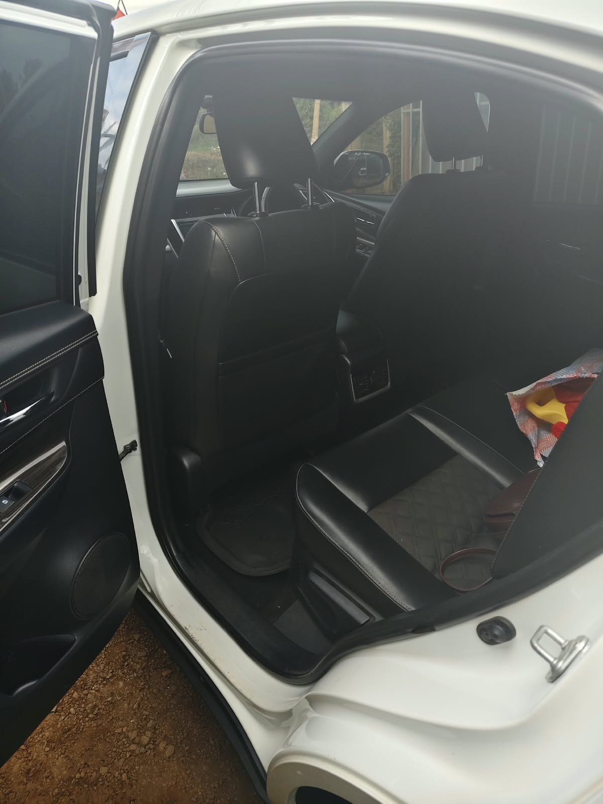 toyota-harrier-2015-big-1