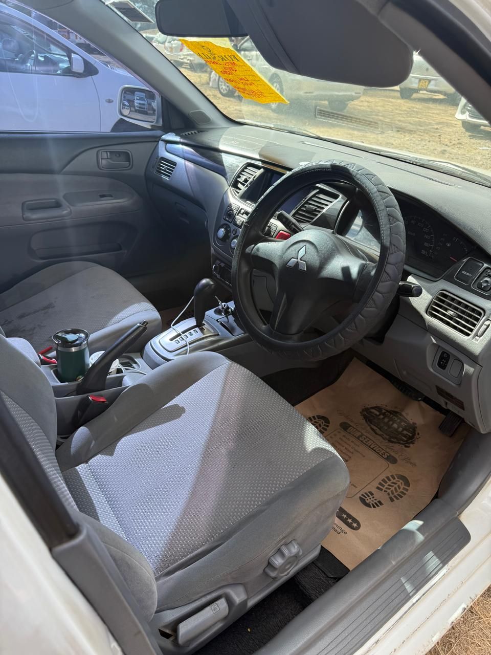 mitsubishi-lancer-cedia-2008-big-1