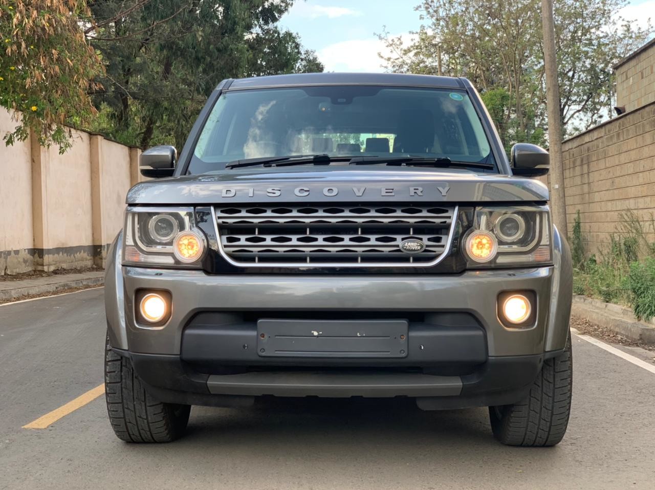 land-rover-discovey
