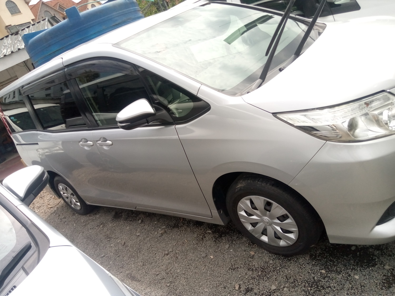 toyota-noah