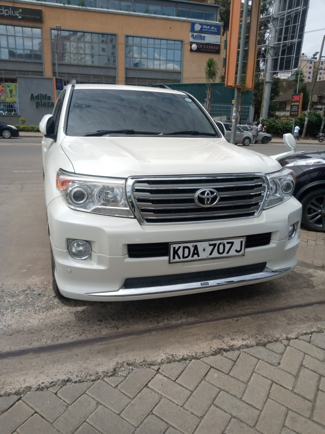 toyota-land-cruiser
