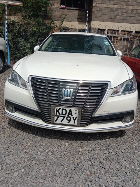 toyota-crown