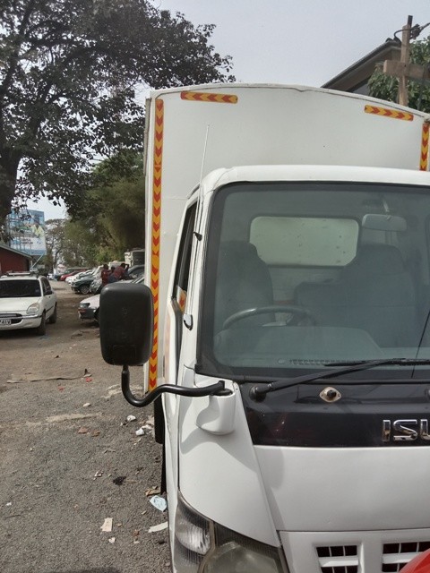 isuzu-lorry