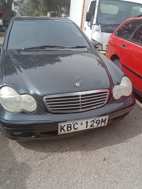 mercedes-c180