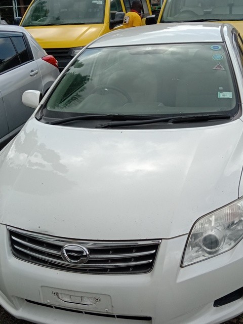 toyota-axio