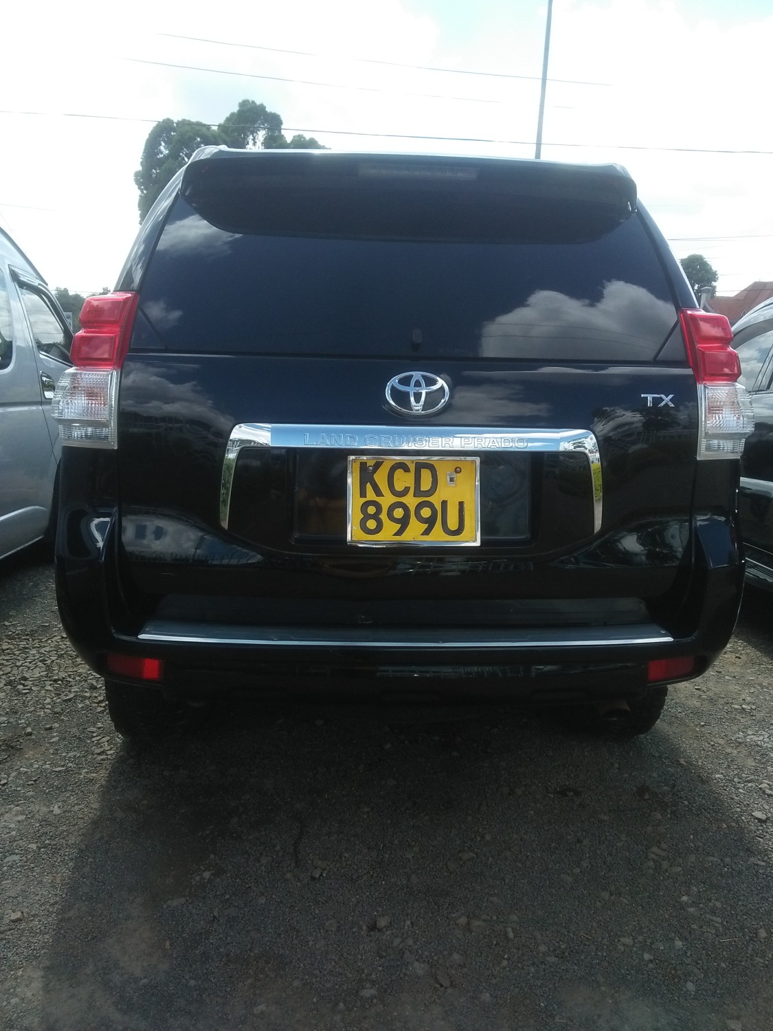 toyota-landcruiser-prado