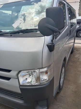 toyota-hiace