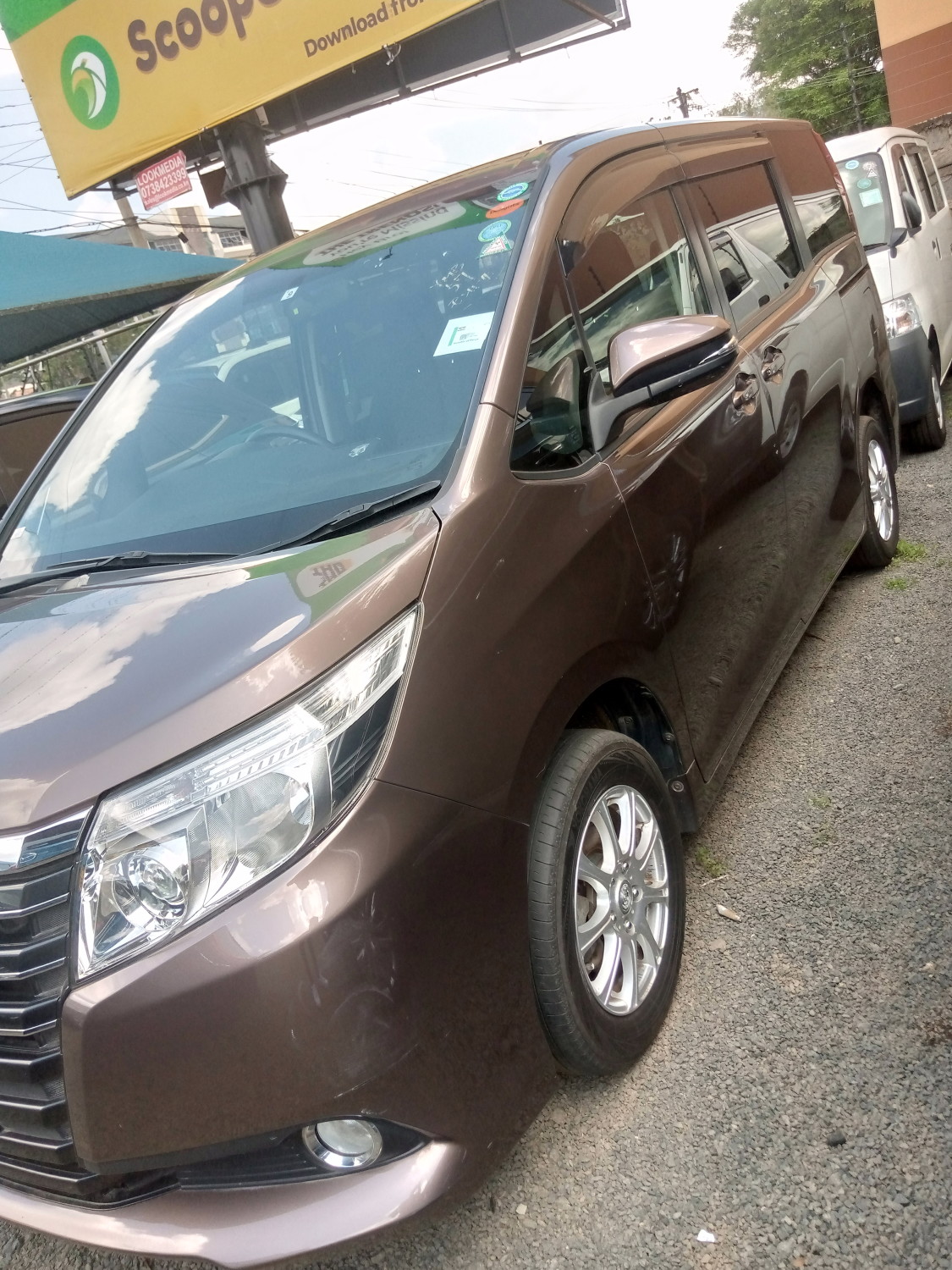 toyota-noah