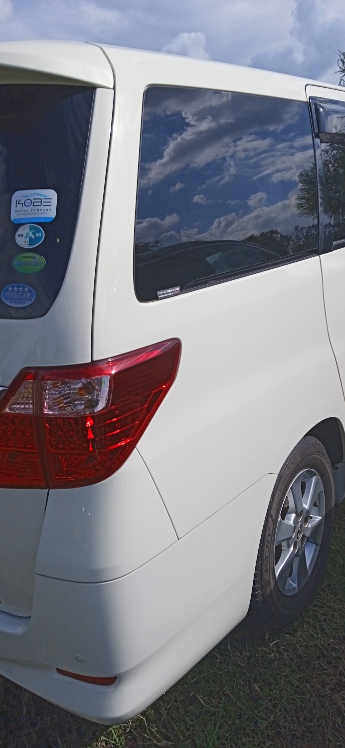 toyota-alphard-big-1