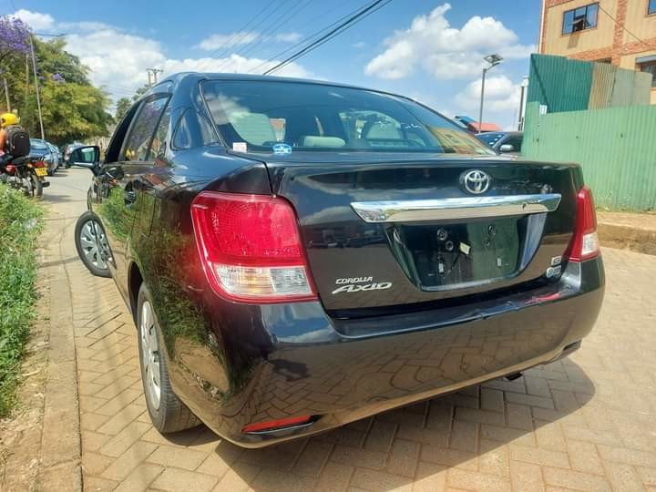 toyota-axio