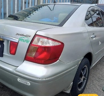toyota-premio