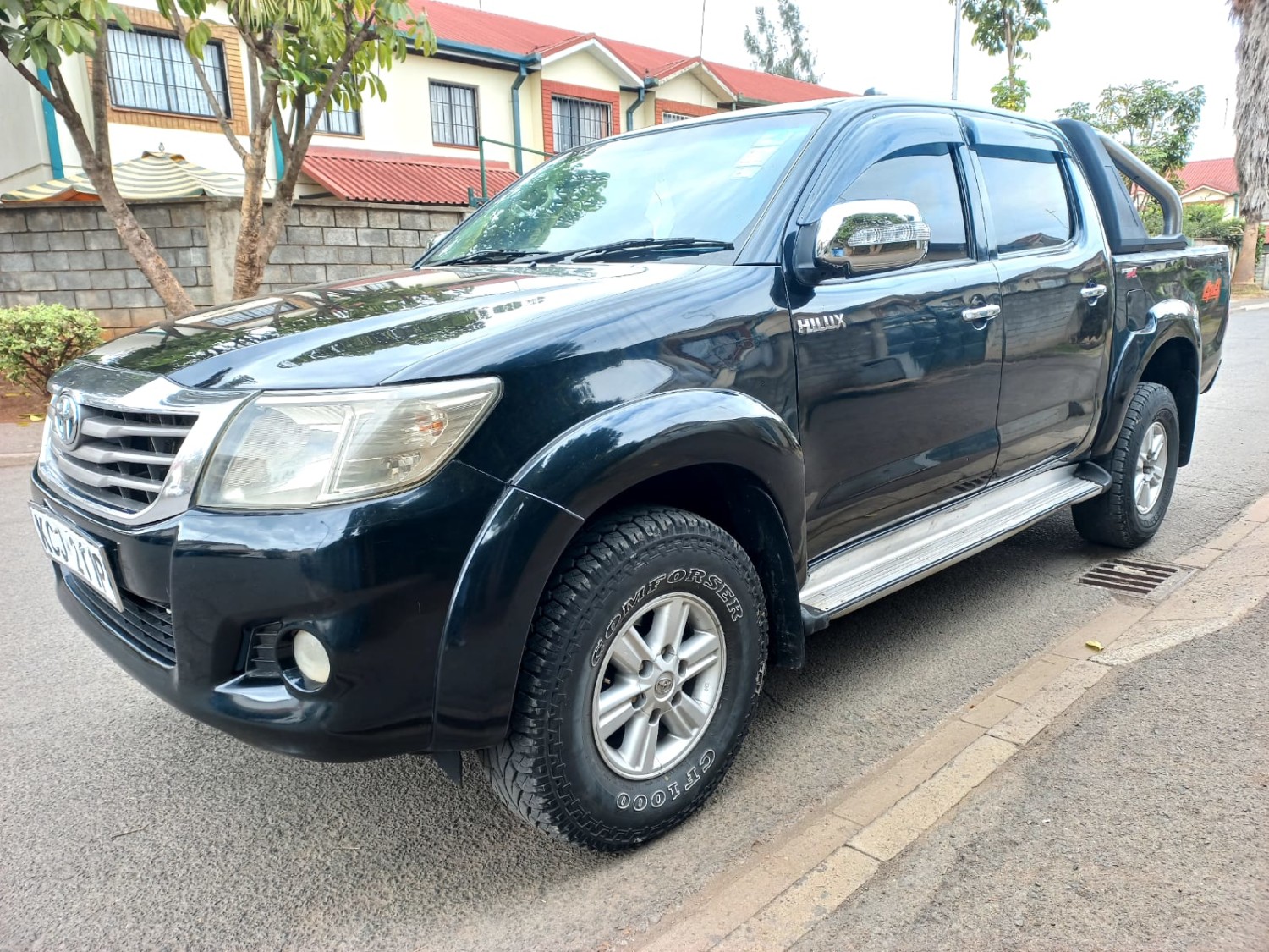 toyota-hilux-d-cabin