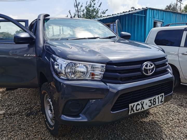 toyota-hilux