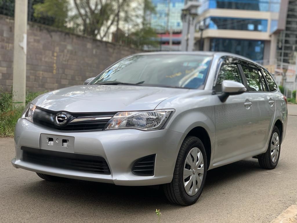 toyota-fielder