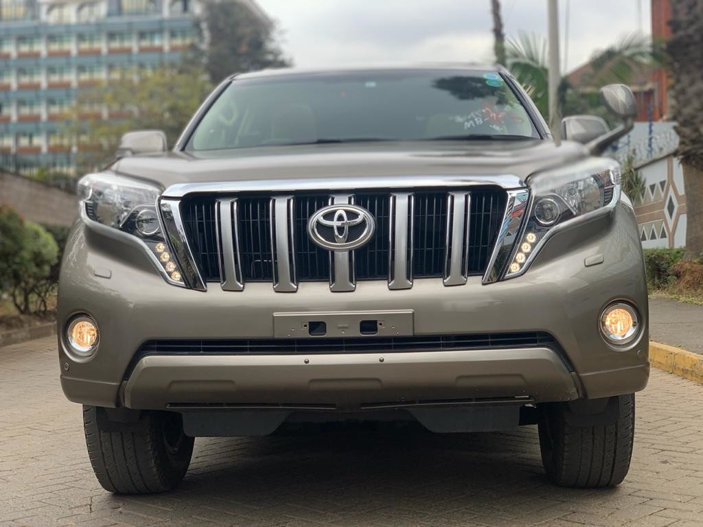 toyota-landcruiser