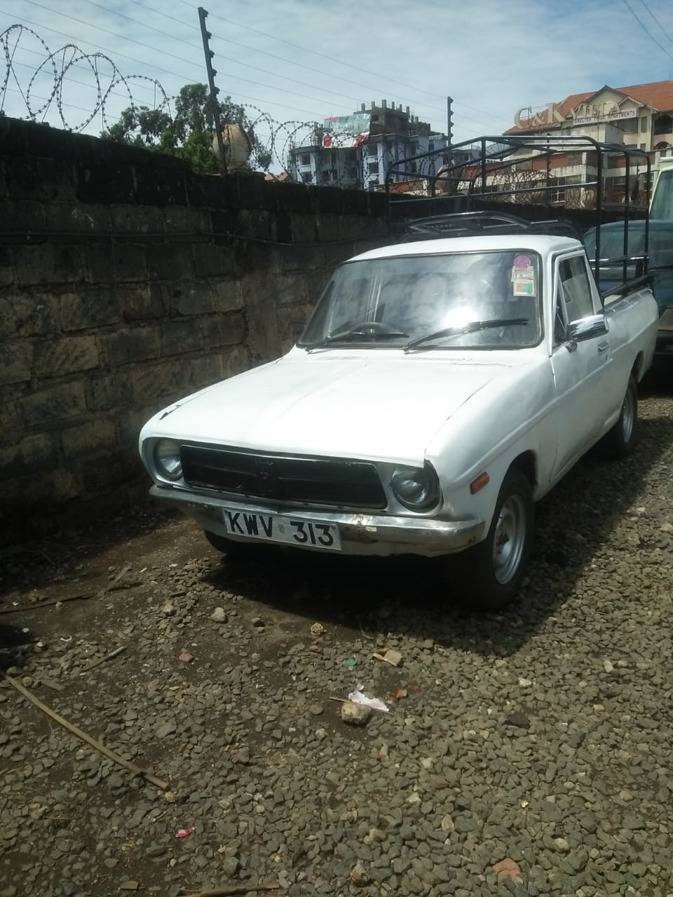 nissan-pickup