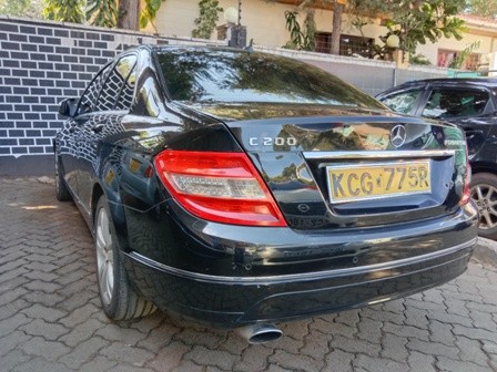 mercedes-benz-c200-big-1