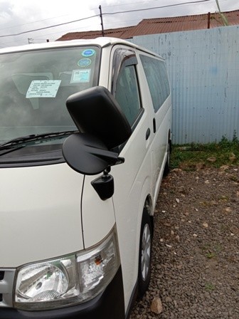 toyota-hiace