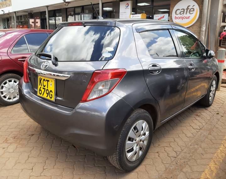 toyota-vitz