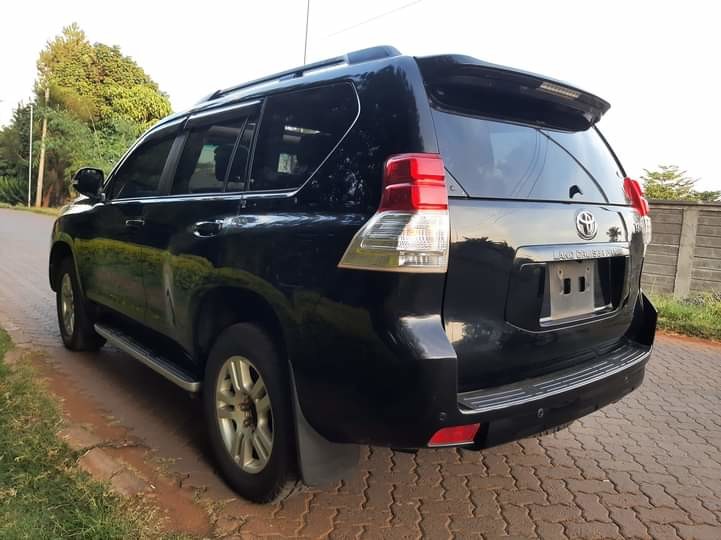 toyota-land-cruiser-prado