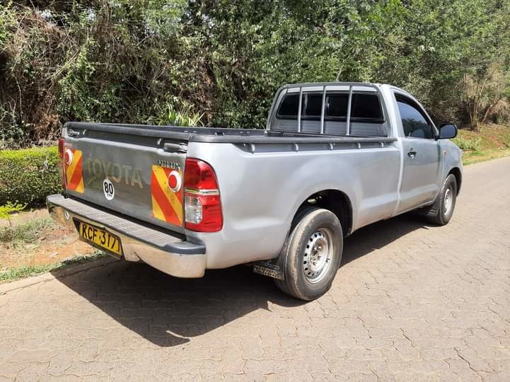 toyota-hilux