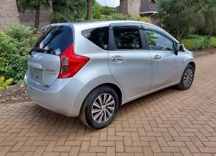 nissan-note