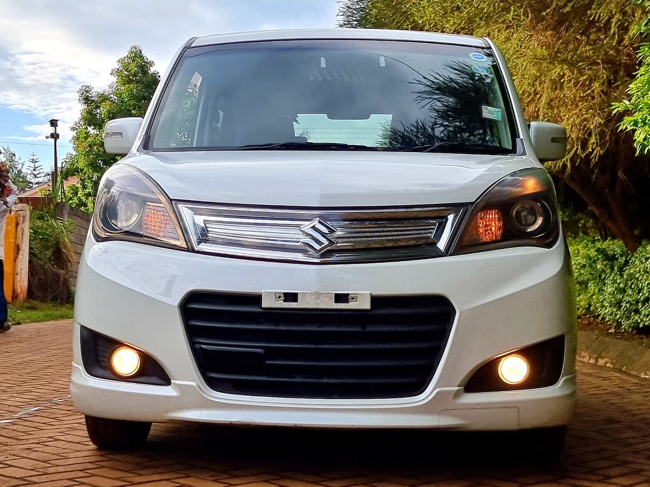 suzuki-solio-2014