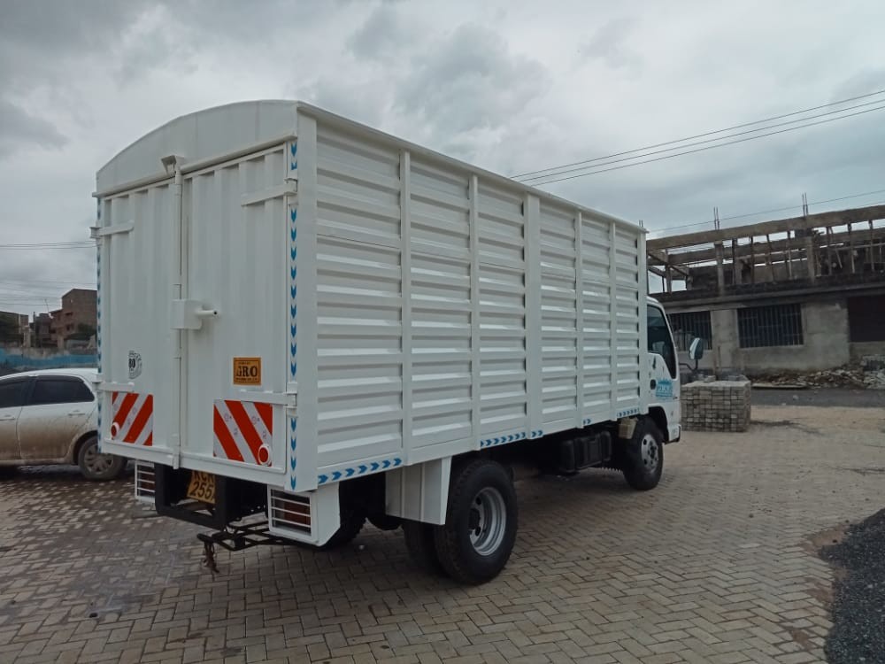 isuzu-nkr-big-3