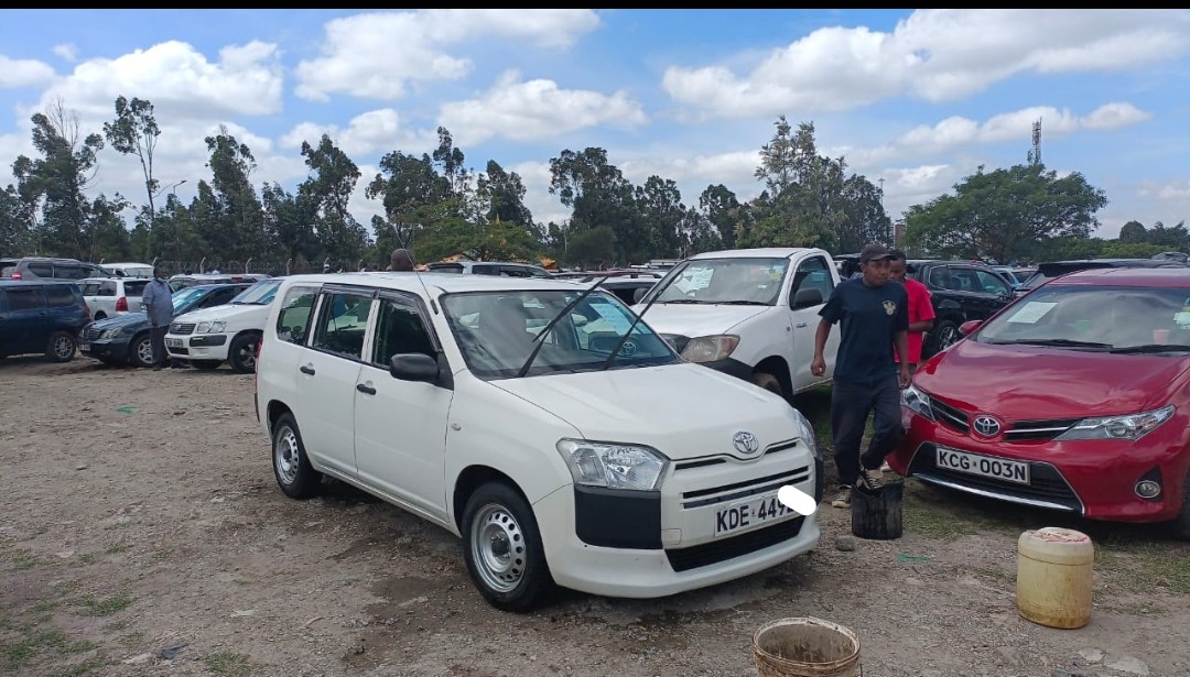 2016-toyota-succeed-for-sale