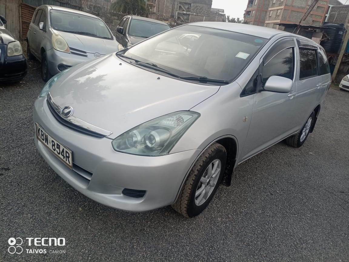 toyota-wish