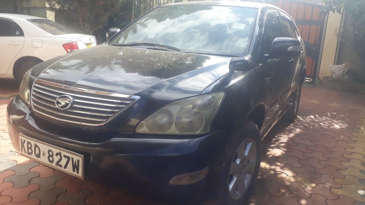 toyota-harrier-2005