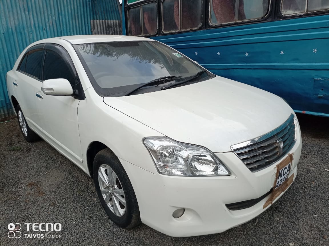 toyota-premio