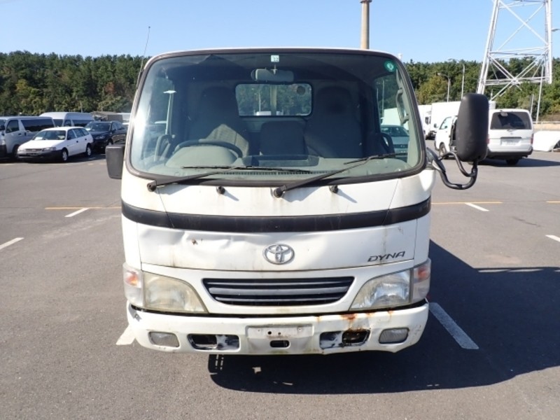 mitsubishi-fuso