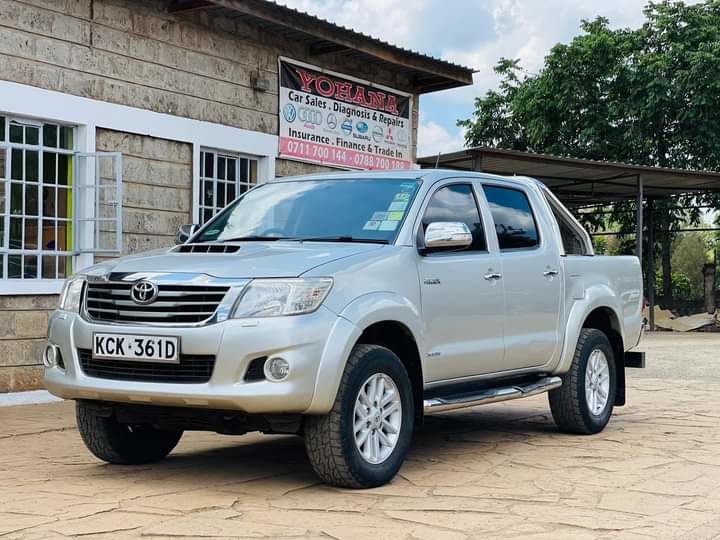 toyota-hilux