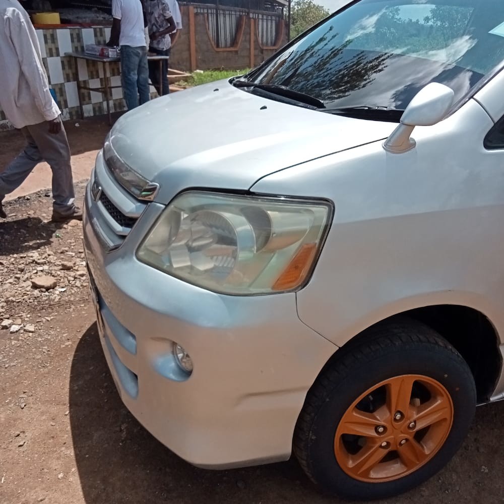 toyota-noah