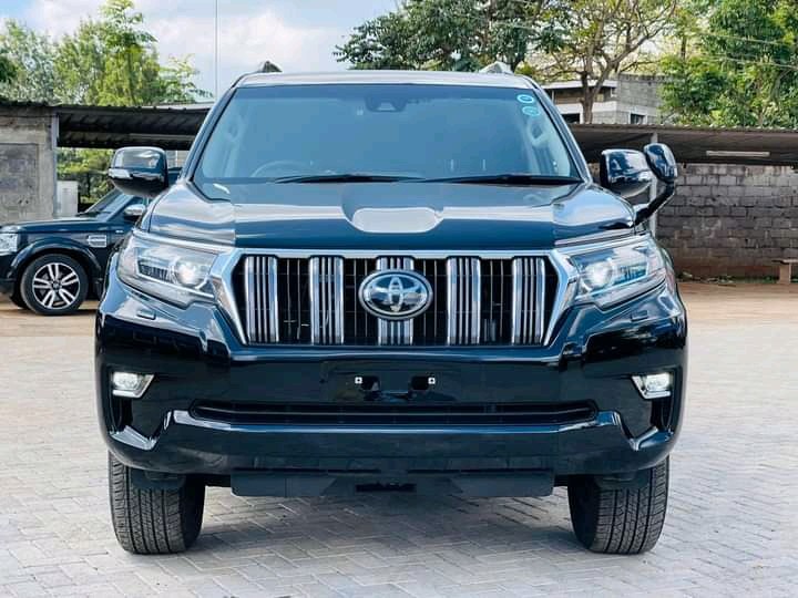 toyota-landcruiser