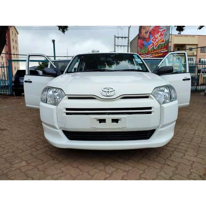 toyota-probox
