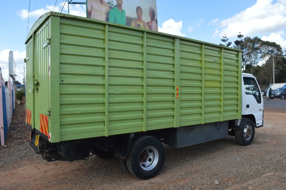 isuzu-npr-big-1