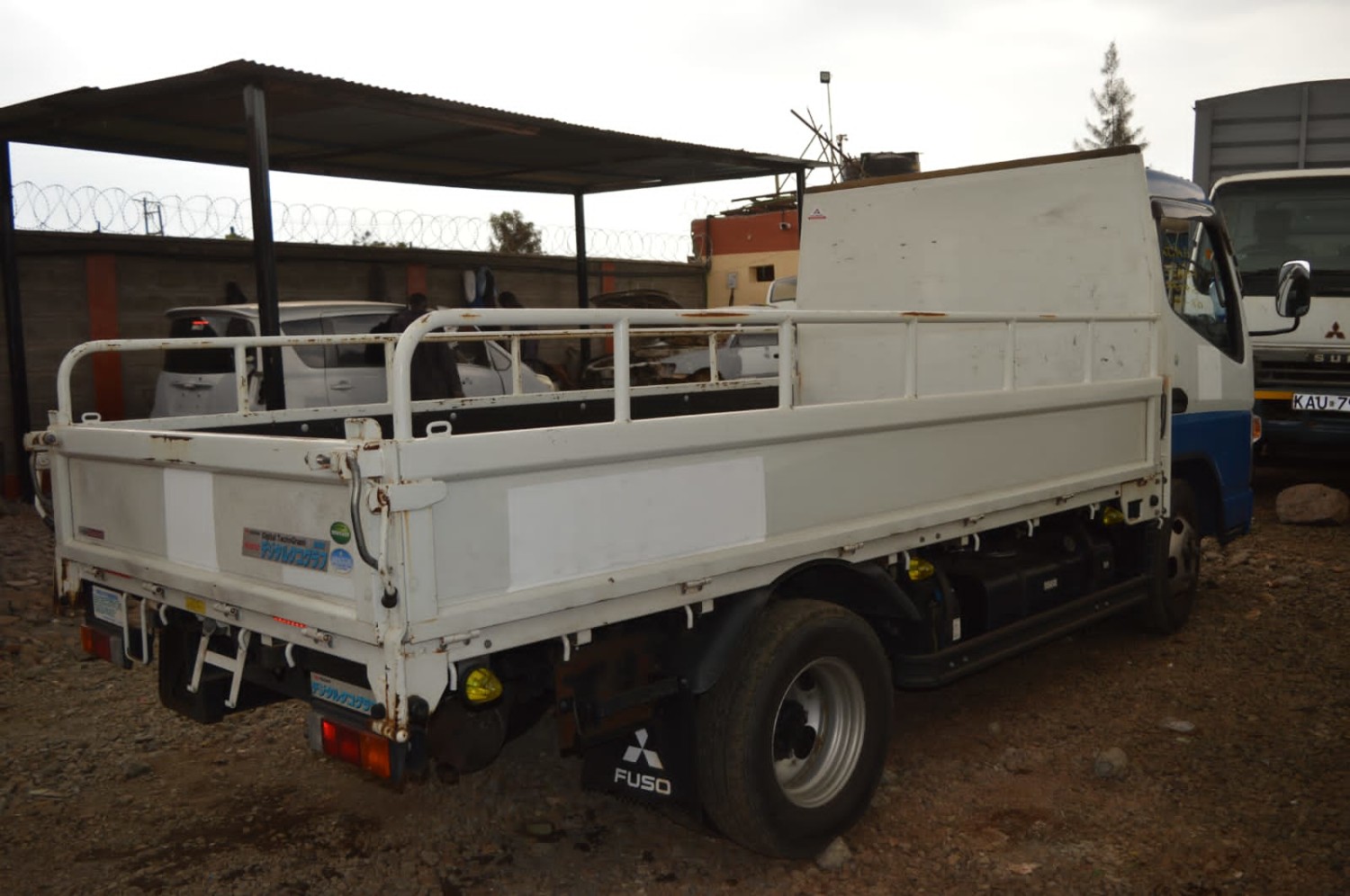 mitaubishi-canter-big-1