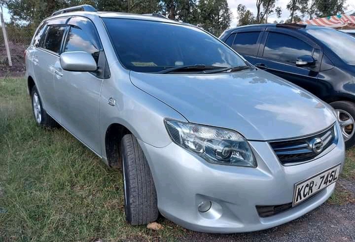 toyota-fielder