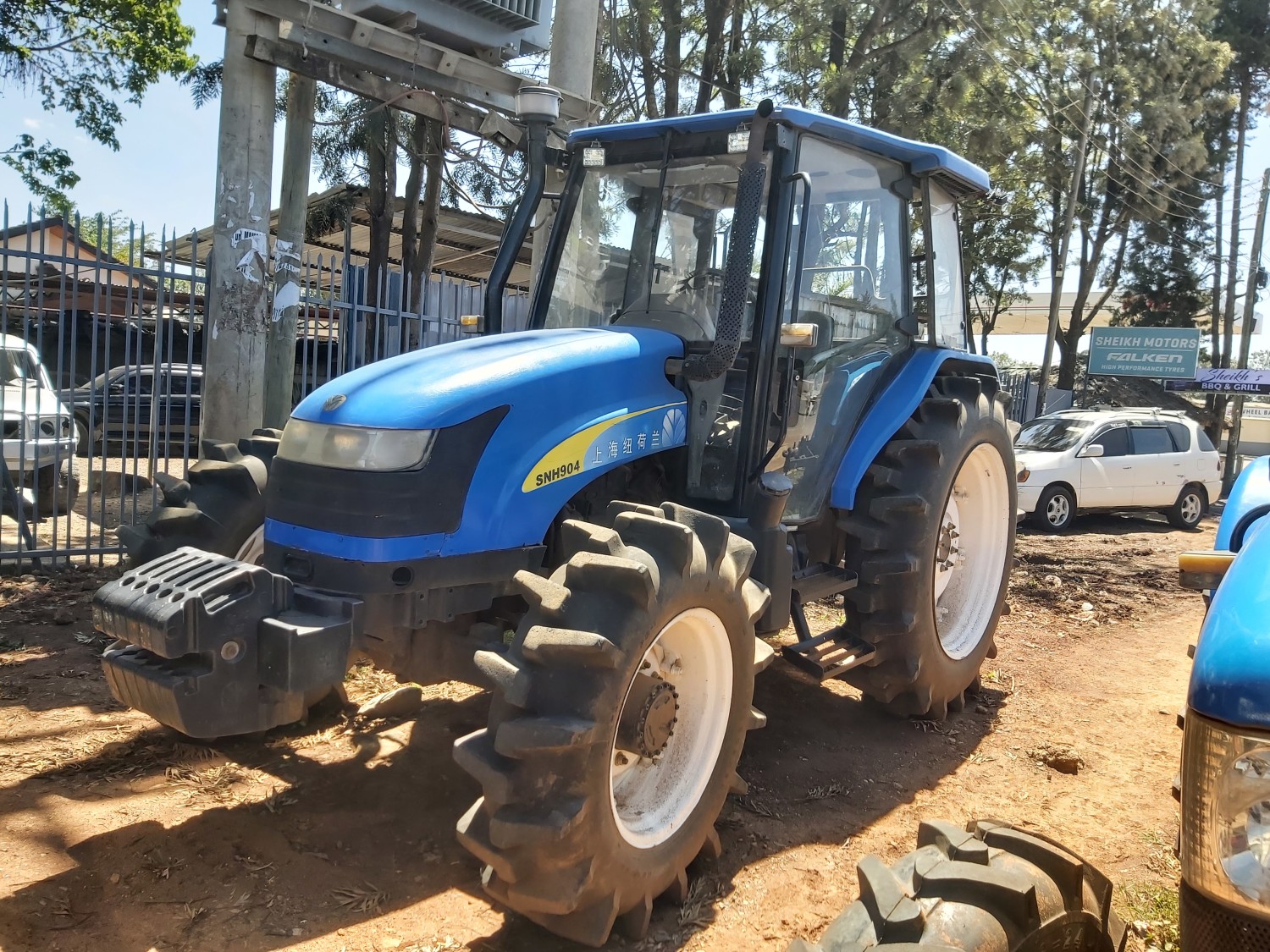 new-holland-tractor