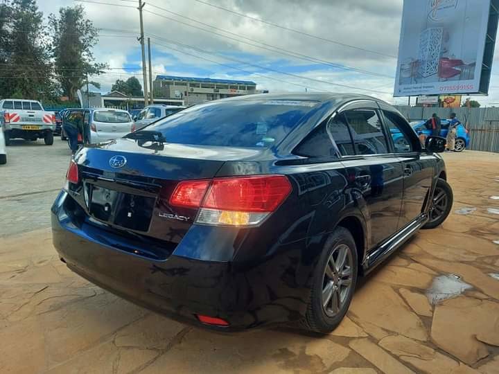 subaru-legacy