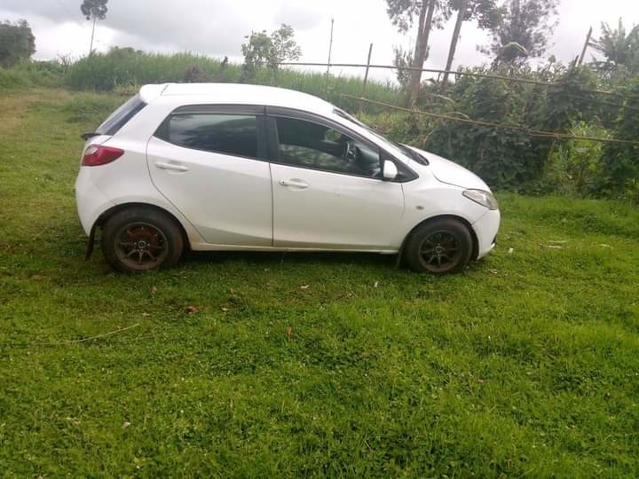 mazda-demio