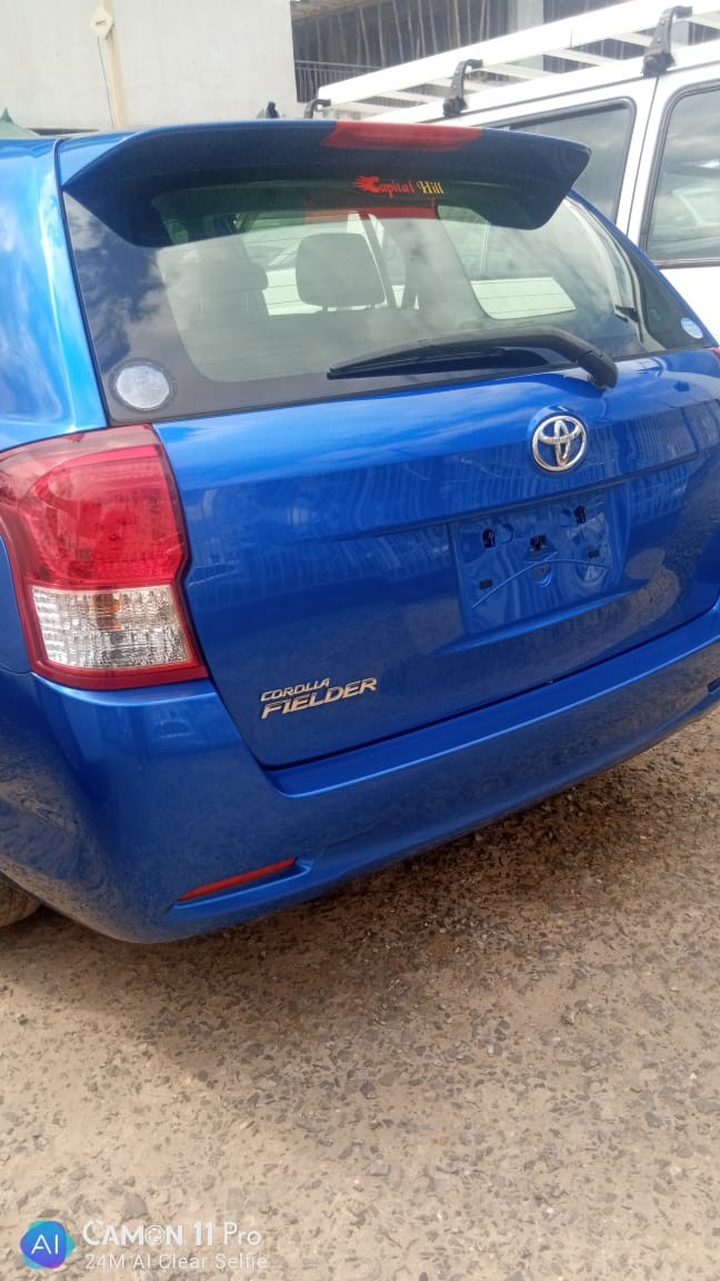 toyota-fielder
