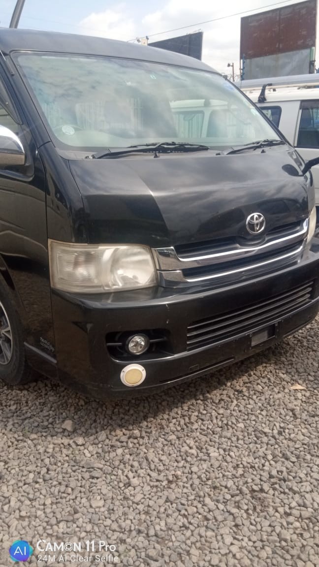 toyota-hiace-gl