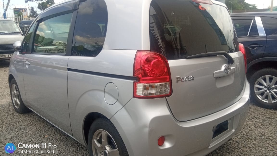toyota-porte