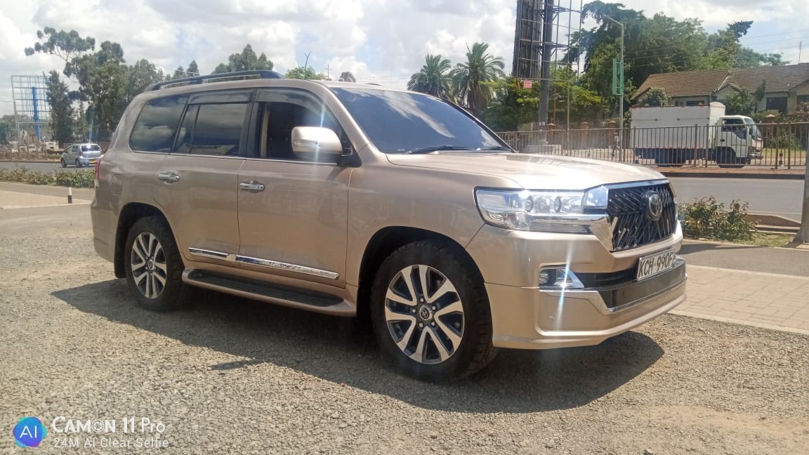 toyota-landcruiser-v8