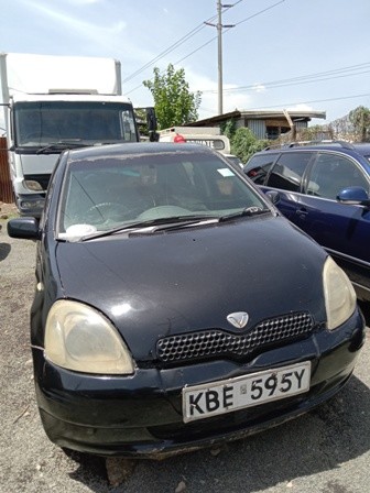 toyota-vitz