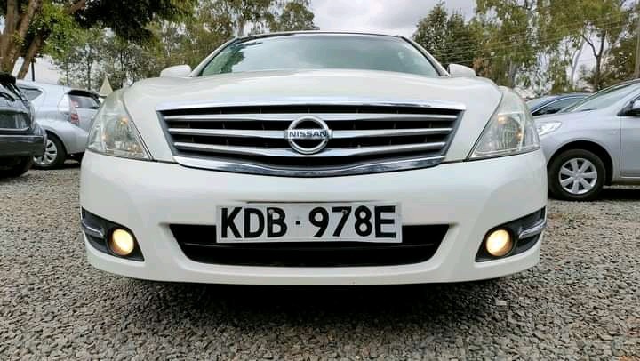 nissan-teana
